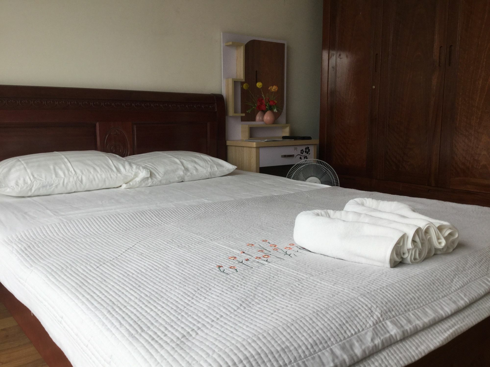 Linda Boutique Homestay Ha Long Exterior foto